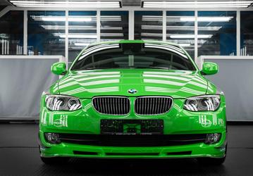 Редчайший BMW выставили на продажу в России. Всего было выпущено 99 экземпляров Alpina B3 GT, у него 408 л.с. и доработанная подвеска