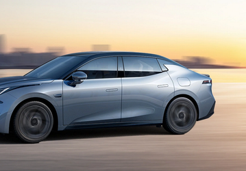 Первый седан совместной разработки Volvo и Geely размером с Toyota Camry, напоминающий Zeekr, стал хитом: его заказали 7000 человек за 48 часов