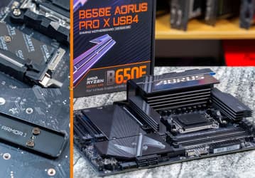 На эту системную плату можно установить видеокарту массой до 58 кг. Слот Ultra Durable PCIe Armor появился на плате Gigabyte 