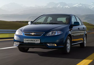 Тысячи новеньких Chevrolet Lacetti по 1 млн рублей раскупили за полчаса в Узбекистане