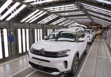 Стартовали продажи кроссовера Citroen С5 Aircross российского производства: 8-ступенчатый «автомат», 3 года гарантии и прямая скидка 300 тыс. рублей