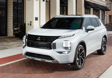 Забудьте Mitsubishi Outlander за 2,6 млн рублей. Остались только топовые версии — на 2 млн рублей дороже