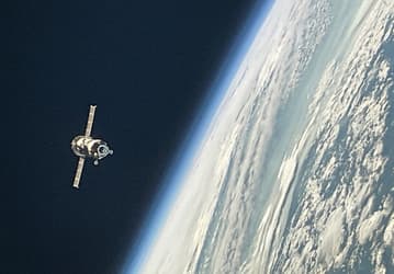 Грузовой корабль «Прогресс МС-25» отстыковался от МКС