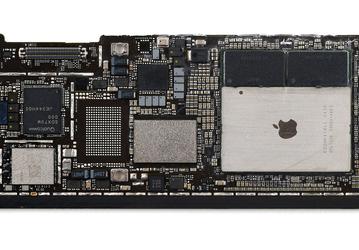 iPad Pro M4 с 8 ГБ ОЗУ на самом деле имеет 12 ГБ ОЗУ. Маркировка чипов памяти указывает на две микросхемы по 6 ГБ