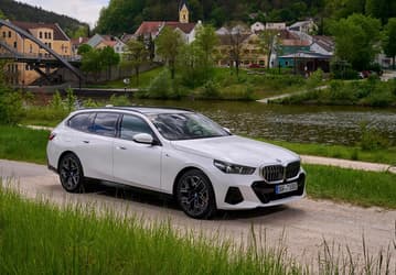 Полноприводный гибрид и наконец-то 6-цилиндровый мотор. BMW расширяет моторную гамму новой «пятерки»