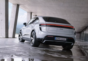 Porsche запускает четыре обновленные модельные линейки в 2024 году