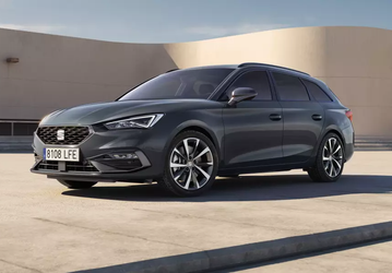 Представлен Seat Leon 2025 с новыми двигателями и мультимедийной системой