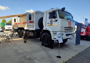 В России впервые показали мобильный пункт управления беспилотниками для спасателей