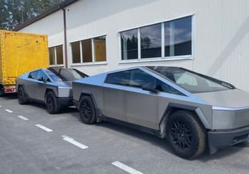 Российские заказчики могут не дождаться своих Tesla Cybertruck. Две машины «зависли» на белорусско-литовской границе, в Литве начато досудебное расследование