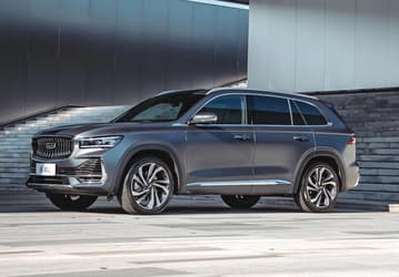 Geely продала за месяц более 150 тыс. машин. Продажи взлетели на 39%