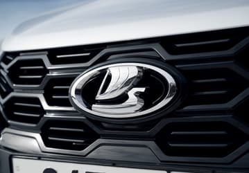 Глава АвтоВАЗа рассказал, когда начнётся выпуск кроссовера на базе Lada Vesta