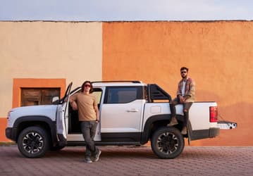«Формат» Toyota Hilux, дизайн как у Ford F-150, платформа от BYD Leopard 5: пикап BYD Shark показали на официальных изображениях
