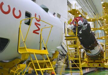 Предстартовая подготовка грузового корабля «Прогресс МС-27» подходит к концу