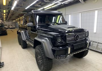 В России на продажу выставили редчайший Гелендваген. За шестиколесный Mercedes-AMG G63 просят более 100 миллионов рублей