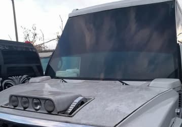 В России выставили на продажу восьмиколёсный Hummer H2 с 6,0-литровым мотором — по цене Lada Granta