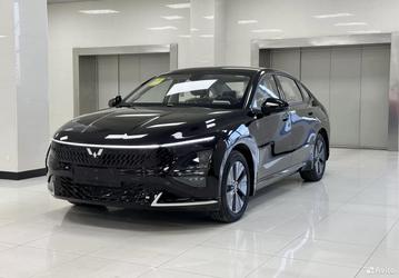 В Россию приехал Wuling Starlight: 177-сильный седан длиной 4,8 метра и с расходом 4 л на 100 км продается дешевле 2 млн рублей
