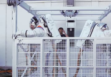 Астронавты протестировали оборудование и скафандры SpaceX Starship для лунной миссии Artemis 3