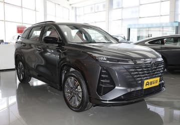 В Россию официально приедет новейший кроссовер Changan CS75 Plus — в Китае он продается с прошлого года