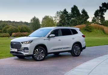 Такое может только Chery? Полноприводный кроссовер Сhery Tiggo 8 Pro Max сейчас почти на полмиллиона дешевле, чем года назад