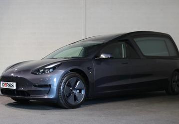В России продают уникальную Tesla Model 3 — это катафалк