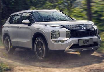Mitsubishi Outlander с базовым 150-сильным мотором сильно подорожал в России