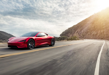 Илон Маск заявил, что Tesla Roadster 2 умеет летать