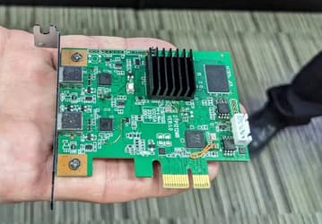Крошечная плата с PCIe x1 стоимостью менее 100 долларов, позволяющая подключить к ПК дополнительно до четырех мониторов