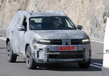 Duster на стероидах. Первые живые фото кроссовера Dacia Bigster 2026