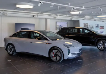 Hongqi покоряет Европу. Автомобили китайского бренда будут официально продаваться в Норвегии