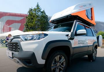 АвтоВАЗ показал «Ниву» с палаткой на крыше