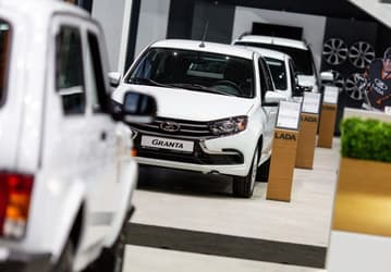 Недорогие Lada перестанут дорожать при одном условии. АвтоВАЗ сможет удерживать цены, если в России начнёт снижаться инфляция
