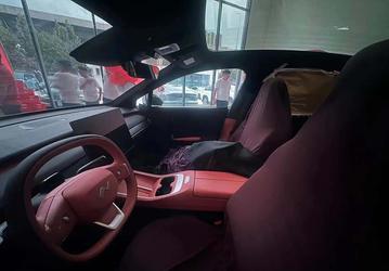 Конкурента Tesla Model Y показали со всех сторон перед началом продаж. Предварительные заказы на Onvo L60 уже стартовали