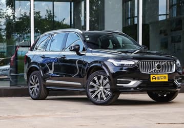Дилеры привезли в Россию новый Volvo XC90. Названы цены трёх комплектаций