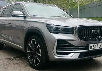 Geely Monjaro получил поддержку Apple CarPlay в России. Но чтобы воспользоваться новой функцией, большинству владельцев придется продать свою машину