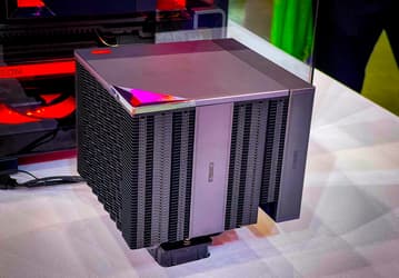 PCCooler показала на Computex 2024 двухбашенный процессорный кулер RZ820
