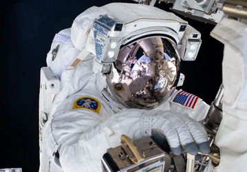 NASA отменило выход астронавтов в открытый космос на МКС из-за «неудобства в скафандре»
