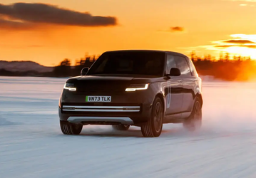 Он проедет там, где не смогут Hummer и Land Cruiser. «Самый тихий и изысканный Range Rover в истории» заказали уже 38 000 человек