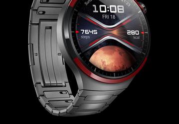 eSIM, титан и сапфировое стекло: «космические» Huawei Watch 4 Pro оказались в 10 раз популярнее предыдущей модели в России 