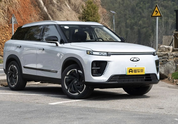 Представлен новый Chery Amulet T6 с запасом хода 1300 км и расходом менее 5 л дешевле $18 000