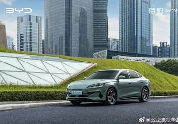 BYD Seal 06 DM-i, способный проехать 2100 км на одном баке бензина, стал хитом в Китае. Не в последнюю очередь за счет очень низкой цены