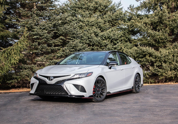 После обвала цен на Toyota Corolla и Camry продажи машин бренда в Китае взлетели