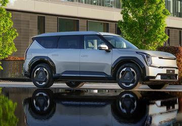 «Всемирный автомобиль года» добрался до России: стартовали продажи большого кроссовера Kia EV9
