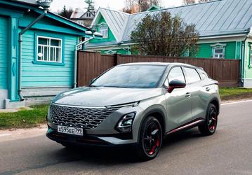 Популярный в России кроссовер Omoda C5 подешевел на четверть миллиона рублей с начала года