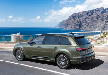Представлен пятиместный Audi Q7 2025
