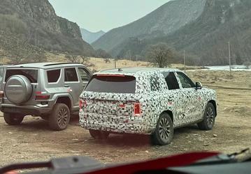 «Китайский Rolls-Royce Cullinan» сравнили с Tank 700. Живые фото Tank 800