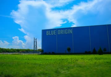 Битва за космодром: Blue Origin предлагает ограничения на запуски Starship