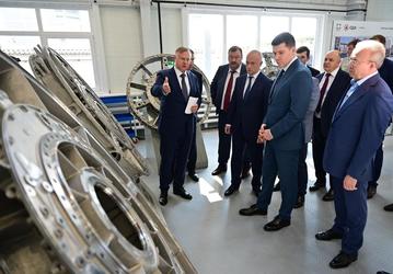В России запустили самый большой горячий изостатический пресс для выпуска деталей авиадвигателей ПД-8 и ПД-14