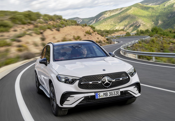 В Mercedes-Benz GLC 300 4Matic обнаружили риск возникновения пожара и неправильно работающие подушки безопасности