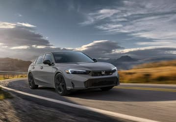 Представлена «горячая» Honda Civic Si 2025: 200 л.с., 6-ступенчатая «механика» и сервисы Google