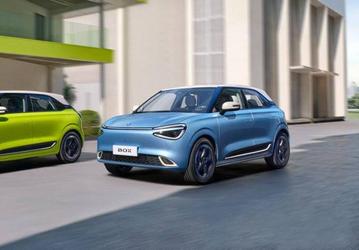 Размеры Lada Granta хэтчбек, цена примерно такая же, но это современный электромобиль. В Беларуси стартуют продажи Dongfeng Box по цене около 1,37 млн рублей